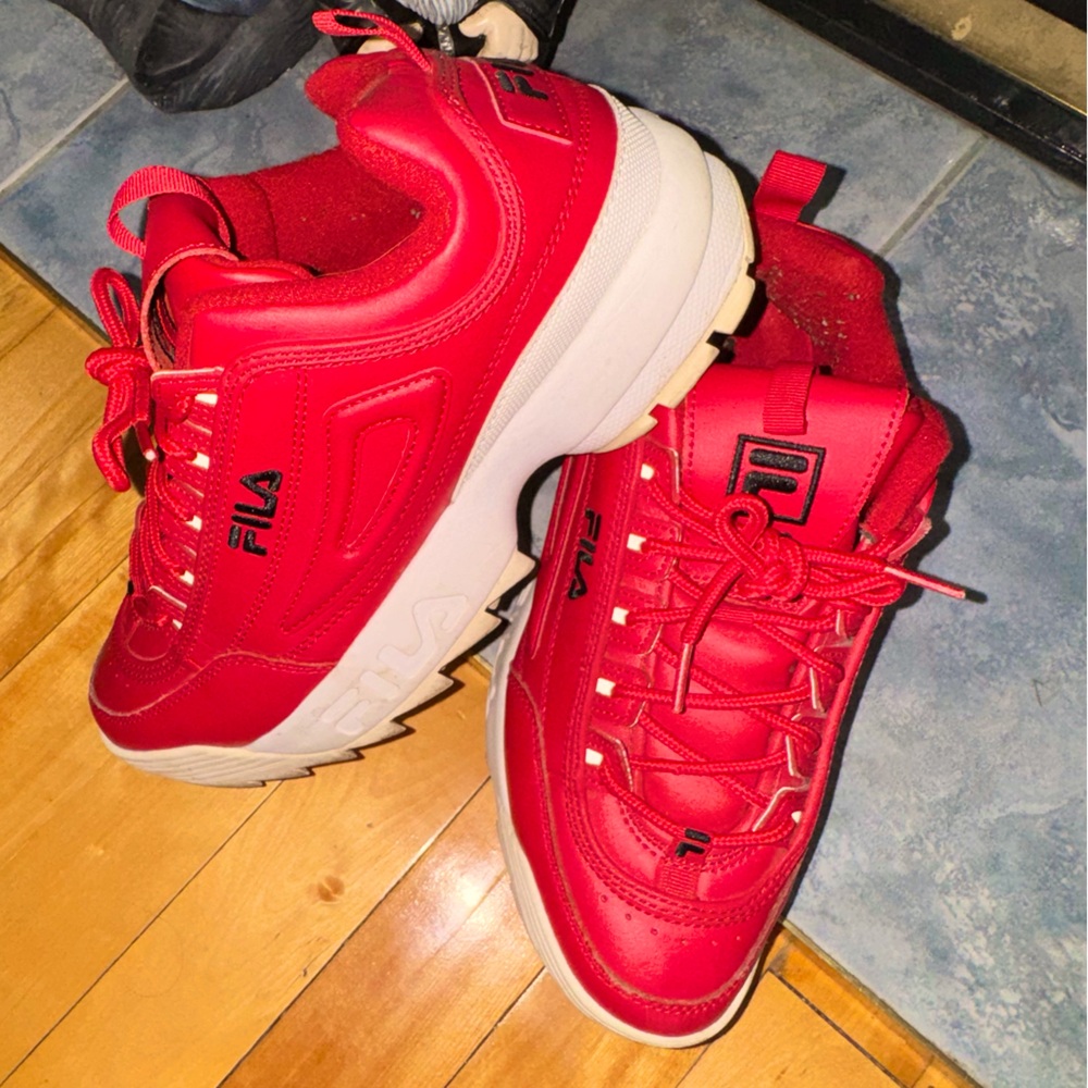 Fila disrupter Red Leather running shoes in good used condition! Size 9.5!
